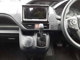 TOYOTA NOAH X 4WD 2018