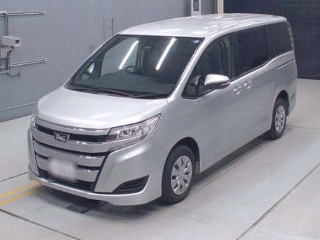 TOYOTA NOAH X 4WD 2018