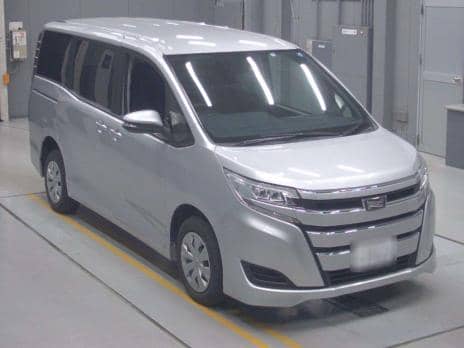 TOYOTA NOAH X 4WD 2018