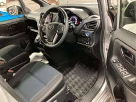 TOYOTA NOAH HYBRID X 2019