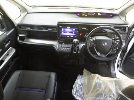 HONDA STEPWGN SPADA COOL SPIRIT HONDA SENSING7 PERSON 2020