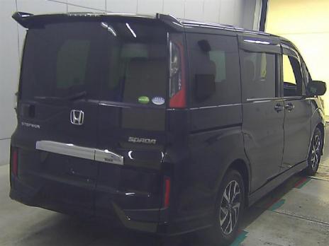 HONDA STEPWGN SPADA HONDA SENSING7 PERSON 2017