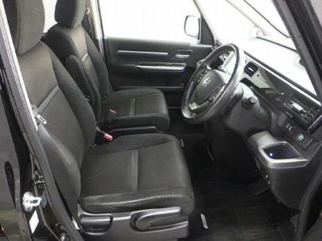 HONDA STEPWGN SPADA HONDA SENSING7 PERSON 2017