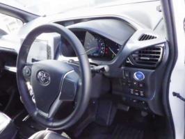 TOYOTA VOXY HYBRID ZS KIRAMEKI 2018