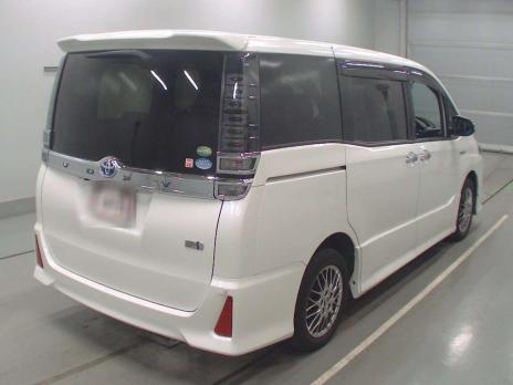 TOYOTA VOXY HYBRID ZS KIRAMEKI 2018