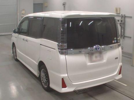 TOYOTA VOXY HYBRID ZS KIRAMEKI 2018