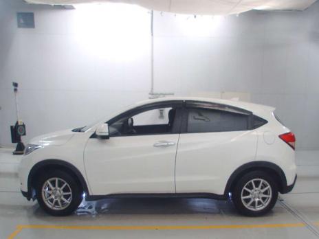 HONDA VEZEL X 2015