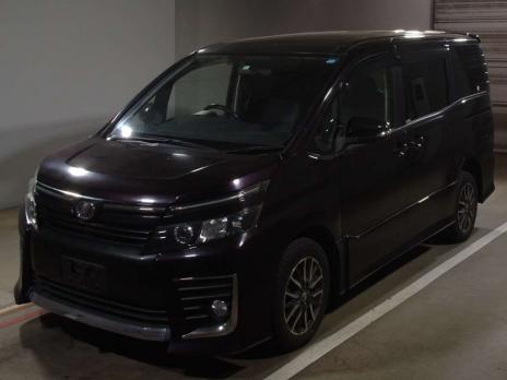 TOYOTA VOXY ZS 4WD 2014