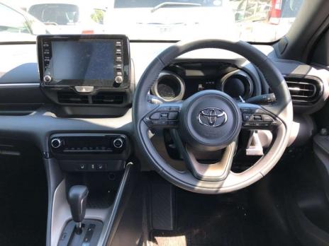 TOYOTA YARIS Z 2020