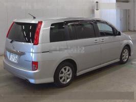 TOYOTA ISIS PLATANA 2008