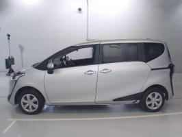 TOYOTA SIENTA X 4WD 2019