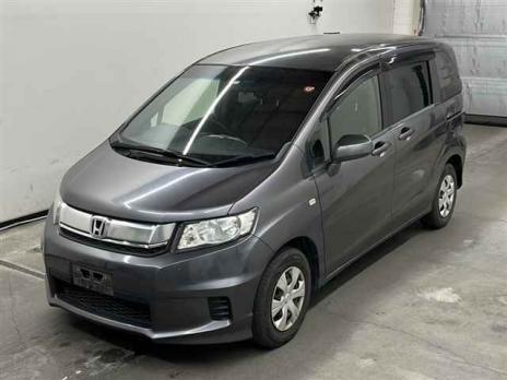 HONDA FREED SPIKE G 2016