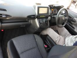 TOYOTA WISH 4WD 1.8X 2011