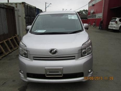 TOYOTA VOXY  X 4WD 2009