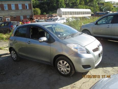 TOYOTA VITZ 2009