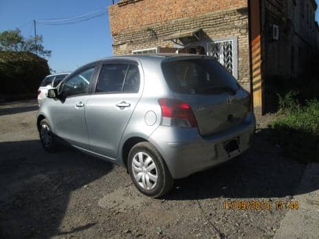 TOYOTA VITZ 2009