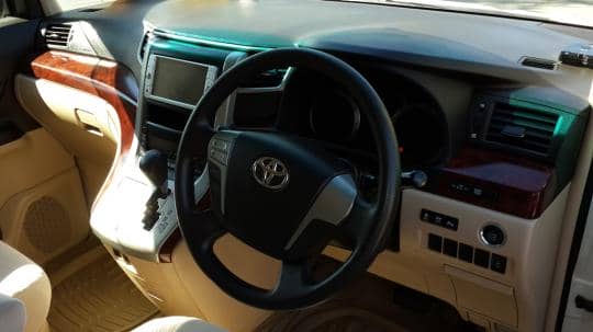 TOYOTA ALPHARD X 4WD 2009