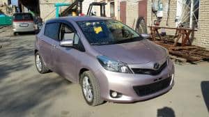 TOYOTA VITZ 2012