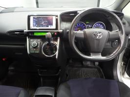 TOYOTA WISH 1.8S 2013