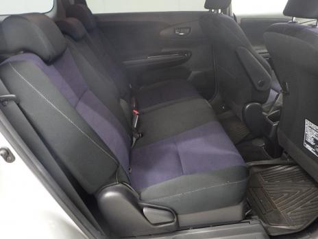 TOYOTA WISH 1.8S 2013