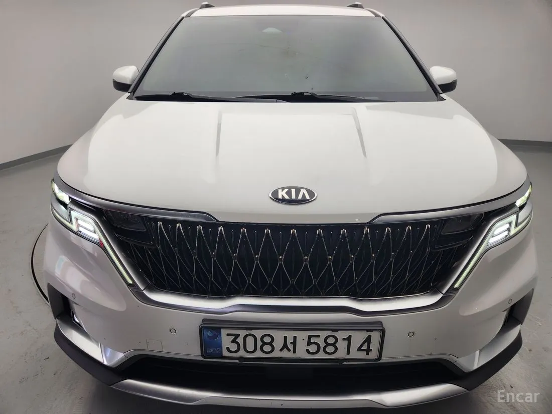 KIA CARNIVAL 4TH GENERATION 9 SEATER NOBLESSE 2021