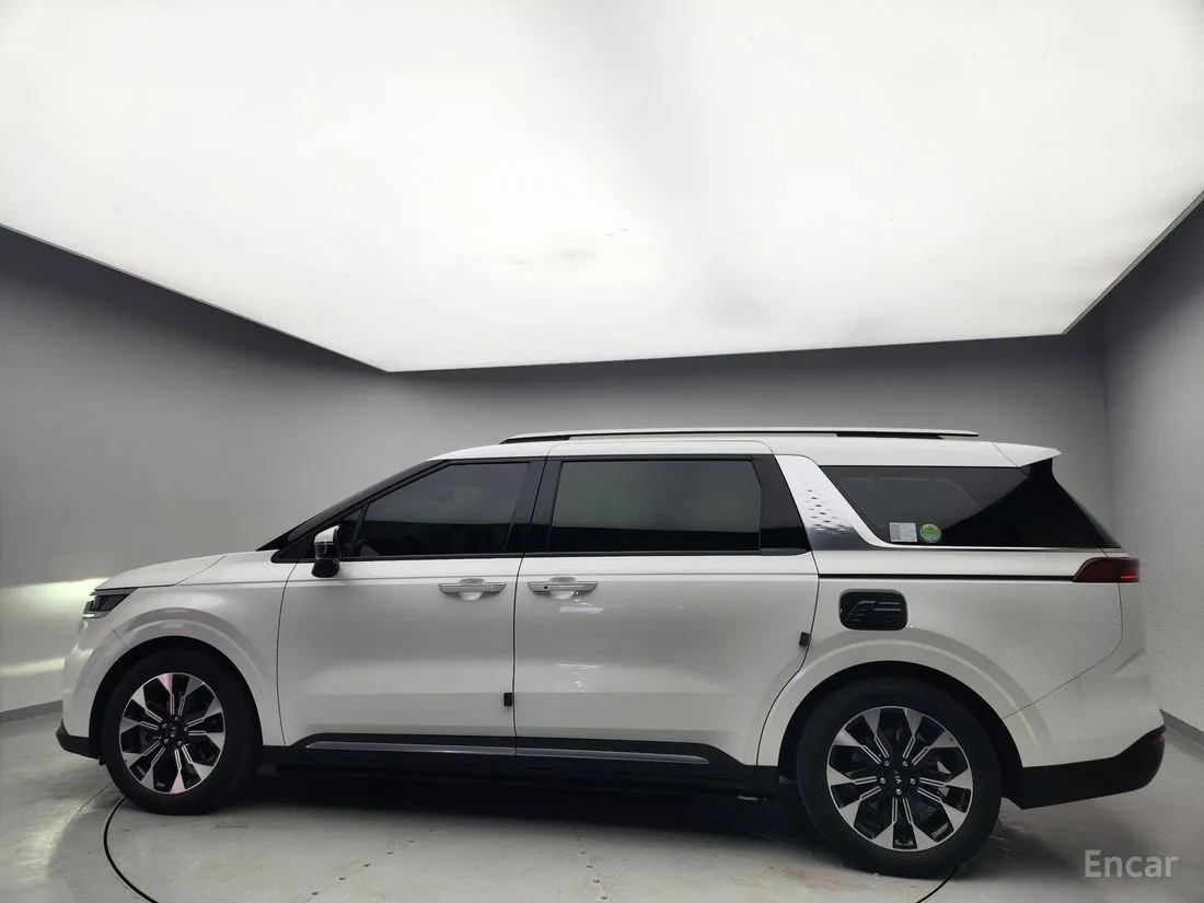 KIA CARNIVAL 4TH GENERATION 9 SEATER NOBLESSE 2021