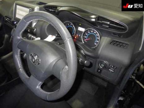 TOYOTA WISH 1.8S 2012