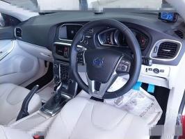 VOLVO V40 T3 SE 2016