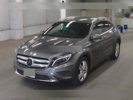 MERCEDES-BENZ GLA-Class GLA180