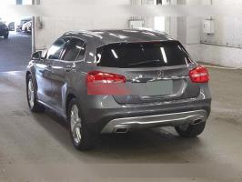 MERCEDES-BENZ GLA-Class GLA180