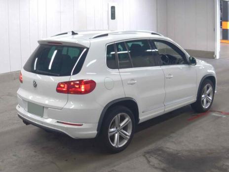 VOLKSWAGEN TIGUAN TSI BLUEMOTION TECHNOLOGY R-LINE PACKAGE 2014