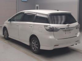 TOYOTA WISH 1.8S 4WD 2015