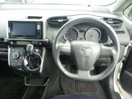 TOYOTA WISH 1.8S 4WD 2015