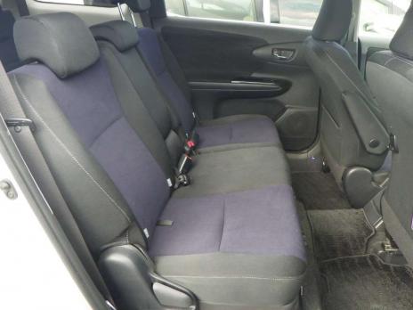 TOYOTA WISH 1.8S 4WD 2015