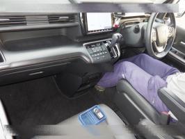 HONDA STEPWGN COOL SPIRIT HONDA SENSING 2018