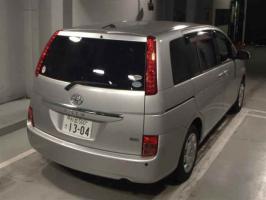 TOYOTA ISIS L G EDITION 2010