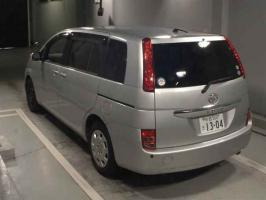 TOYOTA ISIS L G EDITION 2010