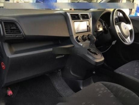 TOYOTA RACTIS X 2014