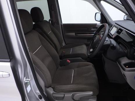HONDA STEPWGN G HONDA SENSING 7 PERSON 2017