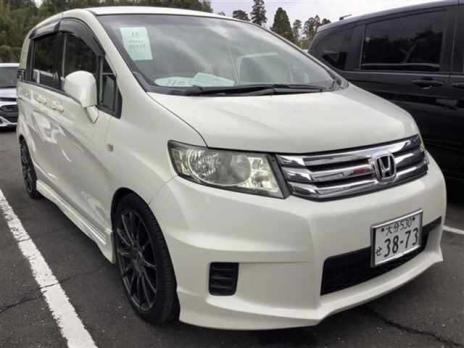 АВТОМОБИЛЬ В ПРОДАЖЕ HONDA FREED SPIKE G AERO 2010