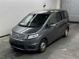 HONDA FREED SPIKE G 2011