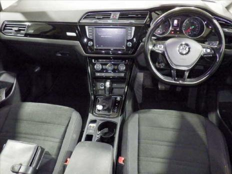 VOLKSWAGEN GOLF TOURAN TSI HIGH LINE 2016