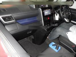 TOYOTA TANK CUSTOM G-T 2020