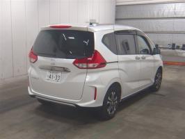HONDA FREED+ 1.5 CROSSTAR 4WD 2022