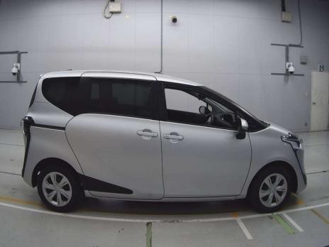 TOYOTA SIENTA X 2019