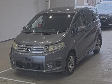 HONDA FREED SPIKE G AERO 2011