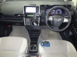 TOYOTA WISH 1.8G 4WD 2016