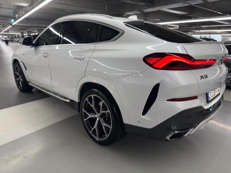 BMW X6	xDRIVE 30D M SPORT 2022