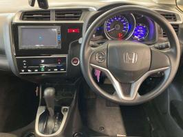 HONDA FIT 13G F PACKAGE 4WD 2016