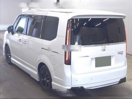 HONDA STEPWGN SPADA PREMIUM LINE 4WD 2022